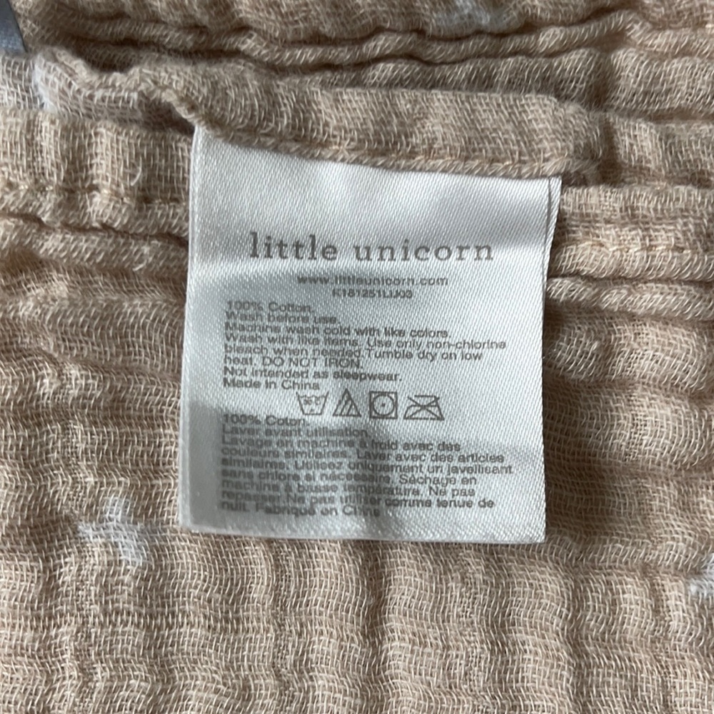 Muslin Swaddle - Picture 6 of 8